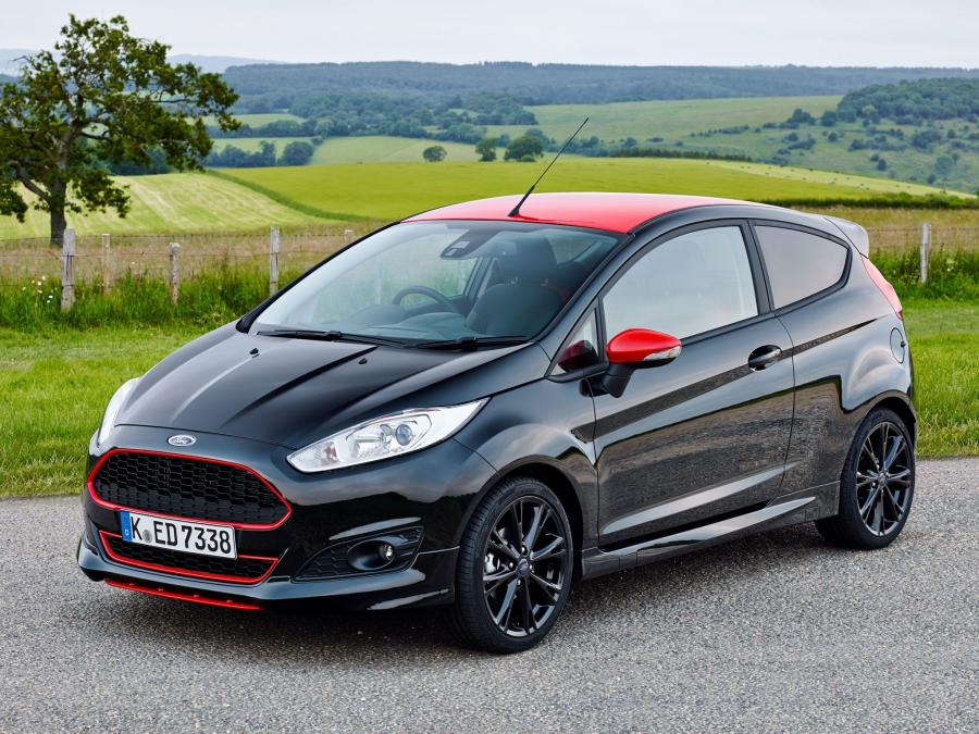  Ford Fiesta Zetec S Black 2014 года  (фото 6 из 8)